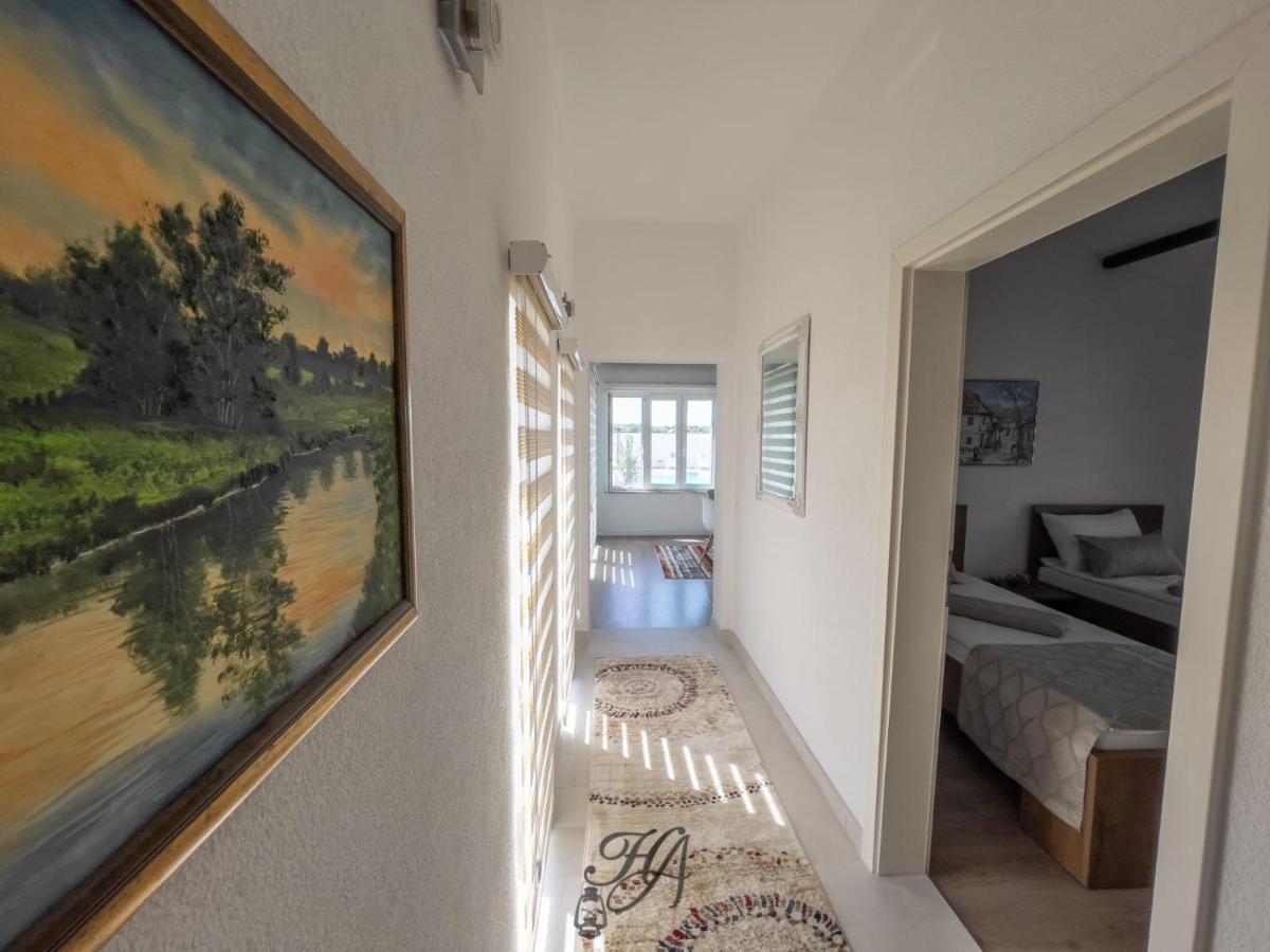 Family Estate Hadzalova Avlija Villa Bihać Екстериор снимка