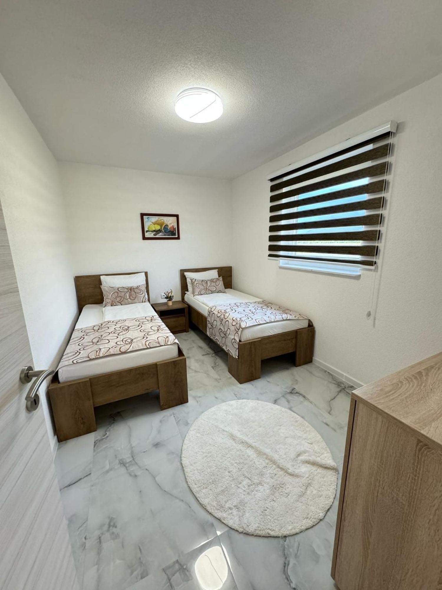 Family Estate Hadzalova Avlija Villa Bihać Екстериор снимка